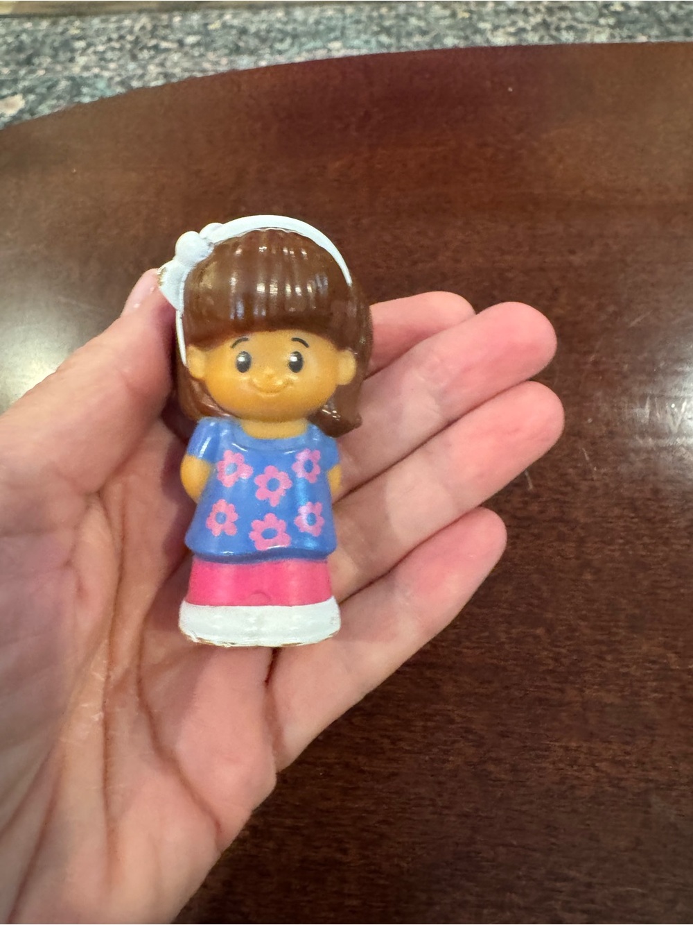 Little People Mia